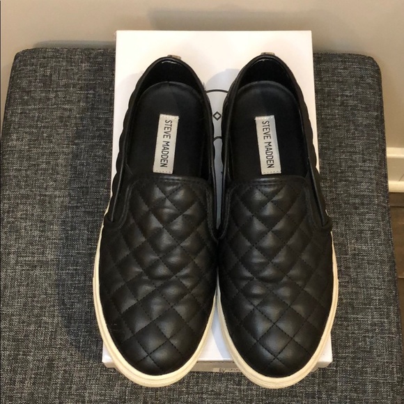 Steve Madden Ecentrcq Flats - Picture 2 of 2